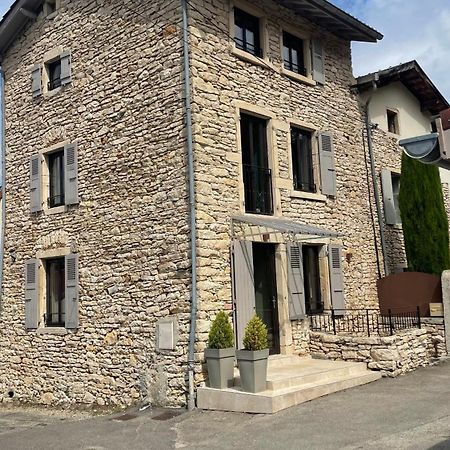 La Maison De Mounette L'Isle-d'Abeau Exterior photo